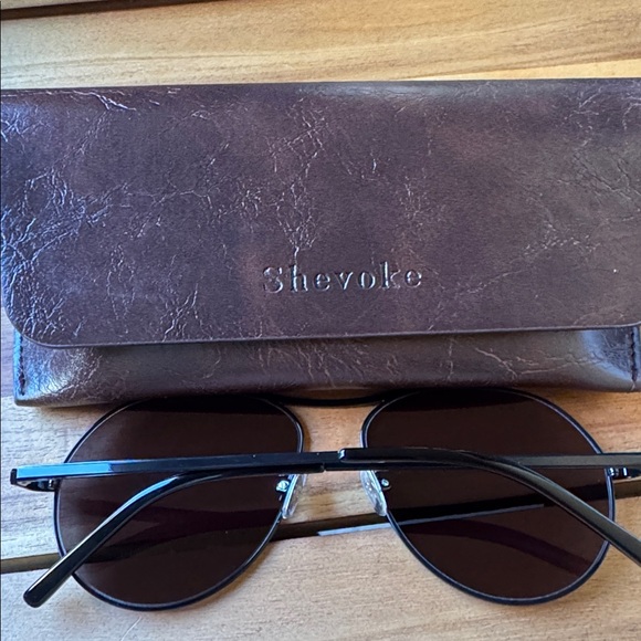 Shevoke Yume Black Aviator Sunglasses - Picture 2 of 2